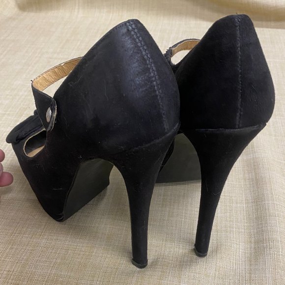 Faux Suede Bow Pin-Up Heels - Picture 4 of 7